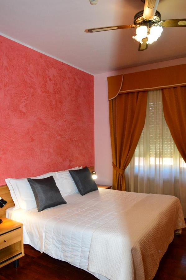 Standard Double Room,1268988142:JPEG